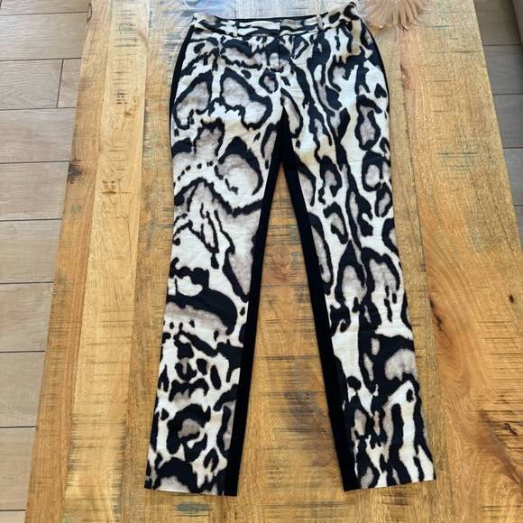 Diane Von Furstenberg Mary Mikado Wool Silk Pants Animal Print Size 6 - Picture 5 of 16